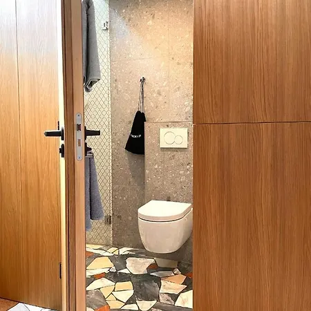 Δωμάτια σε οικογενειακή κατοικία Industriele Wow! Private 35m2